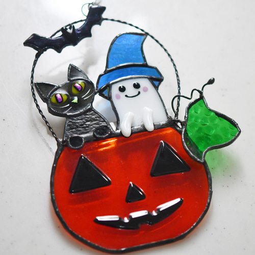 ステンドグラス　ハロウィンモチーフのモビール(魔女、おばけ、カボチャ) ステンドグラス ハロウィンモチーフのモビール(魔女、おばけ