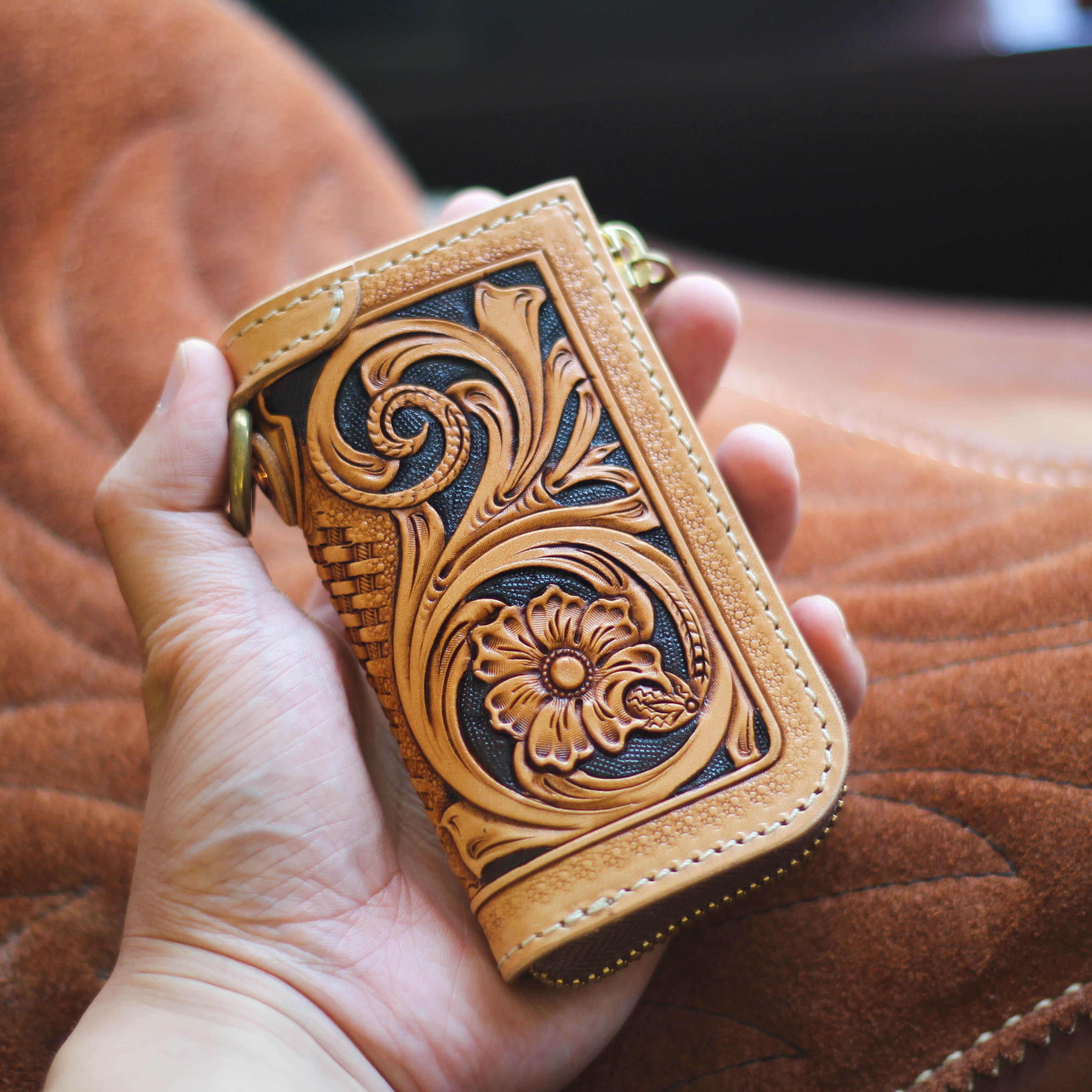 【受注生産】最高級本革スマートキー収納キーケース　ヌメ革　カービング　クラフト　名入れ可　スマートキーケース　キーケース