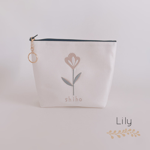 新品未使用♡Dior 花と蝶刺繍 ラウンドポーチ　母の日ギフト 新品☆Dior マザーズデイ ディオール オリジナル 刺繍 ポーチ 蝶
