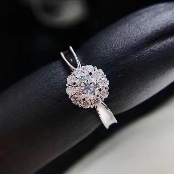 newデザイン】1カラット モアサナイト リング K18WG newデザイン】1