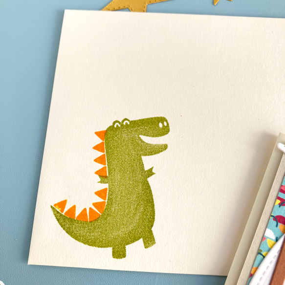 可愛い恐竜さんの誕生日カード 4枚目の画像
