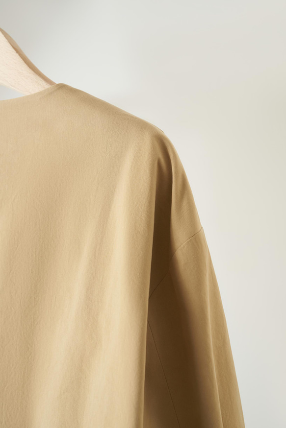 簡單又漂亮的成人短外套，暗黃中帶點棕色 230910-1 第7張的照片