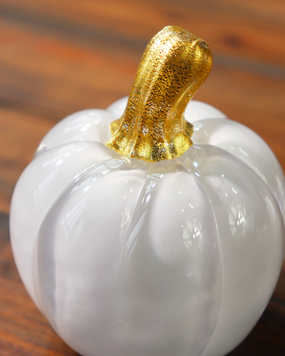 「大人のハロウィンパンプキン(ホワイト)」贈り物 テーブルコーディネート ハロウィーン 飾り 北欧 上品 カボチャ 3枚目の画像