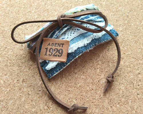 デニムリメイク  ヘアクリップ    革タグ  男前 デニムリメイク ヘアクリップ 革タグ 男前