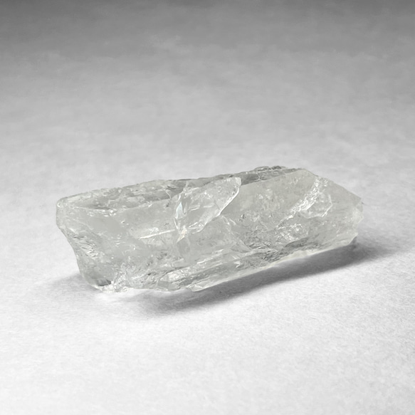 Thomas Gonzaga crystal/トマスゴンサガ産水晶原石26：キー・コンパニオン・セルフヒールド・貫入水晶 3枚目の画像