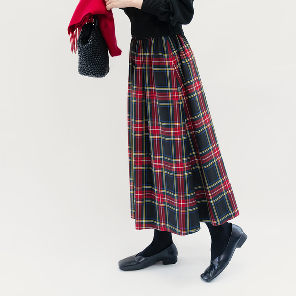 いつまでも心惹かれる 上質なタータンチェックを楽しむ ロングスカート