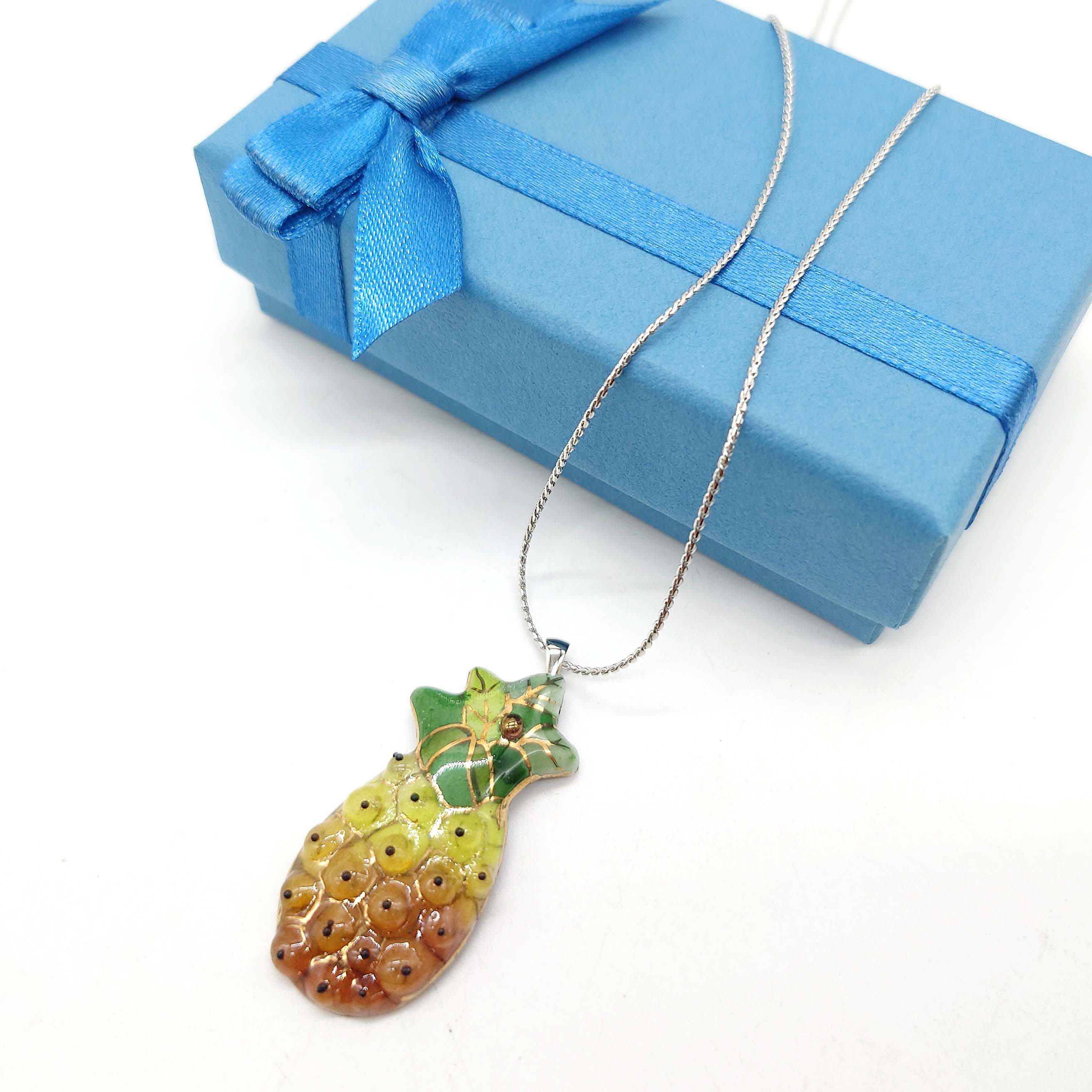 パイナップルの七宝焼ペンダント(ネックレス)【受注制作】