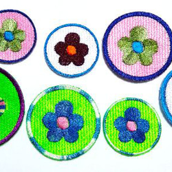 輝く花 小サイズ スモールサイズ グリーン ワッペン 刺繍 アップリケ パッチ 可愛い かわいい カワイイ オリジナル 4枚目の画像