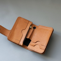 新作 コンパクト財布　シンプル二つ折り財布　小さくても驚きの使い勝手と収納力！ 5枚目の画像