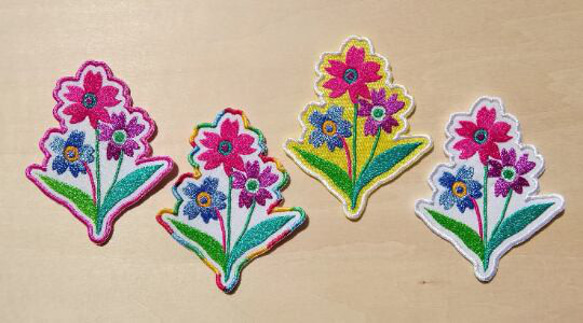 カラフルな花 小サイズ ワッペン 刺繍 アップリケ パッチ 可愛い カワイイ かわいい オリジナル 花束 花 2枚目の画像