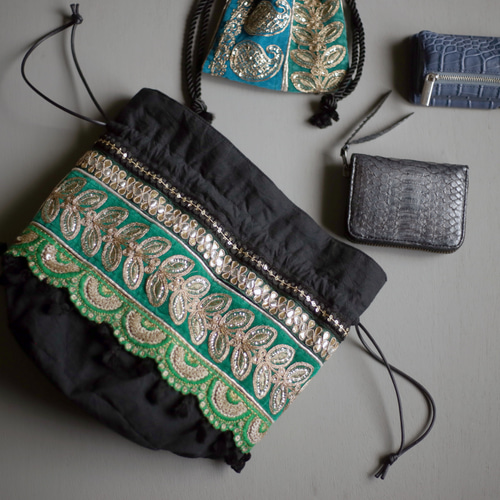 Mサイズ✴︎インドブレード丸底巾着バッグ 刺繍 スパンコール