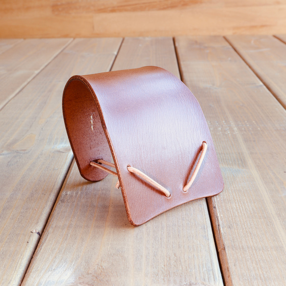 one sheet 名刺カードスタンド(縦長)　本革　イタリアンレザー　キャメル　50502 4枚目の画像