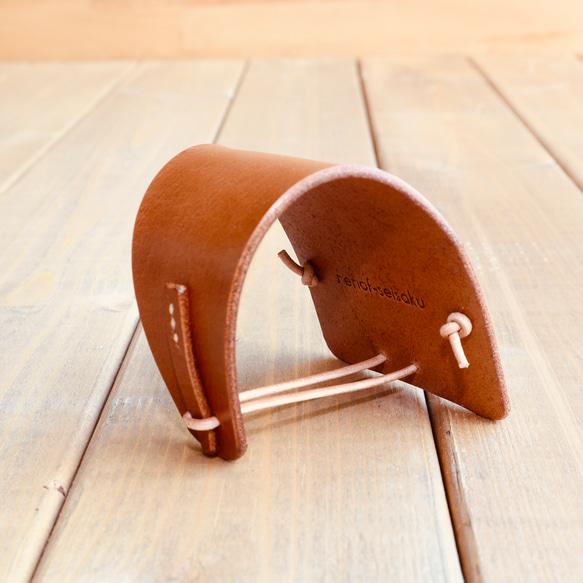 one sheet 名刺カードスタンド(縦長)　本革　イタリアンレザー　キャメル　50502 3枚目の画像