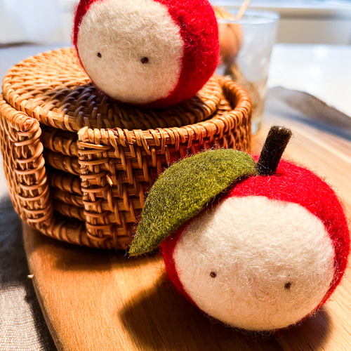 ストラップ [専用　なお様]ハンドメイド チャーム フェルト