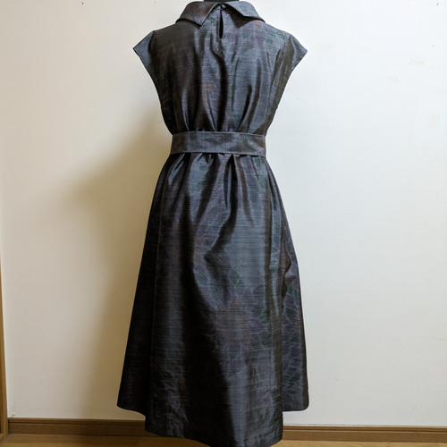 SOLD 着物リメイク ワンピース 大島紬 M〜L ワンピース さらあお SOLD 着物リメイク ワンピース 大島紬 M〜L ワンピース さらあお