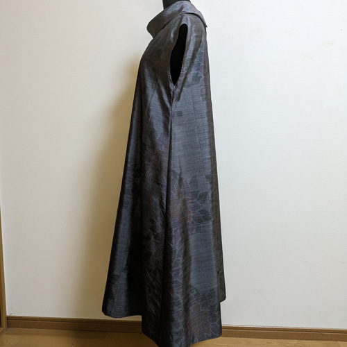 SOLD 着物リメイク ワンピース 大島紬 M〜L ワンピース さらあお SOLD 着物リメイク ワンピース 大島紬 M〜L ワンピース さらあお