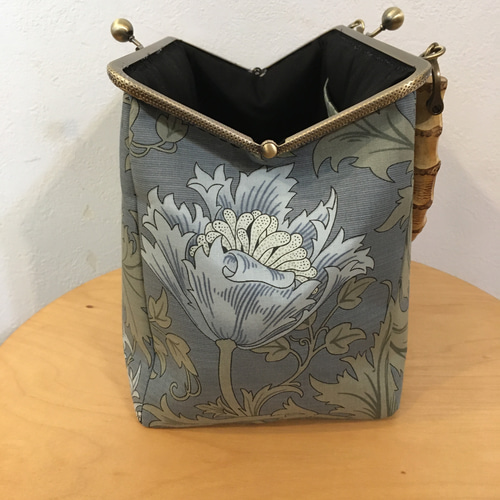 ウィリアムモリス アネモネ ブルー バンブー がま口バッグ