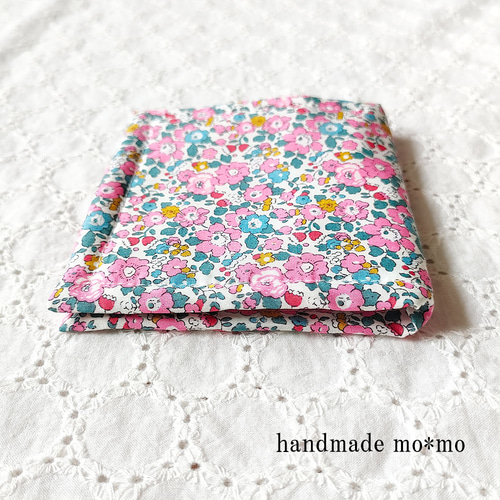 リバティ ふわふわタオルハンカチ ハーフサイズ ＜イギリス現地