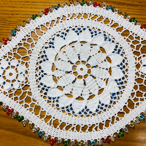 新作】NOKOのカラフルレース編み ブリューゲルドイリー（33×19
