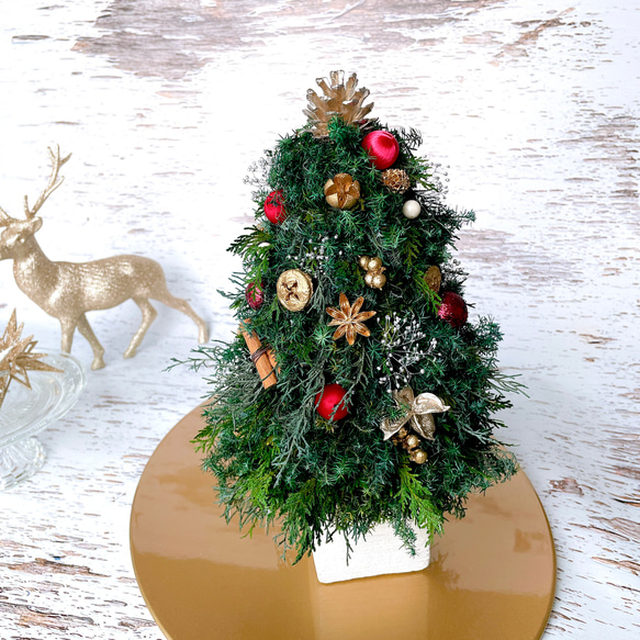 再販【Creema限定！早割価格】プリザーブドグリーンのクリスマスツリー（レッド系ボール）　/プリザーブドフラワー/ 6枚目の画像