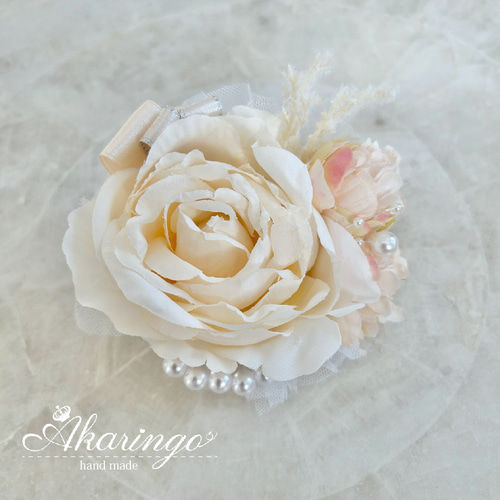 薔薇のコサージュ オフホワイト（白） 卒業式・入学式・結婚式・成人式