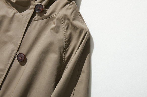羽織るだけで雰囲気格上げ　フード付きアウター　ロングコート　くすみのある渋い茶色　230911-4 3枚目の画像