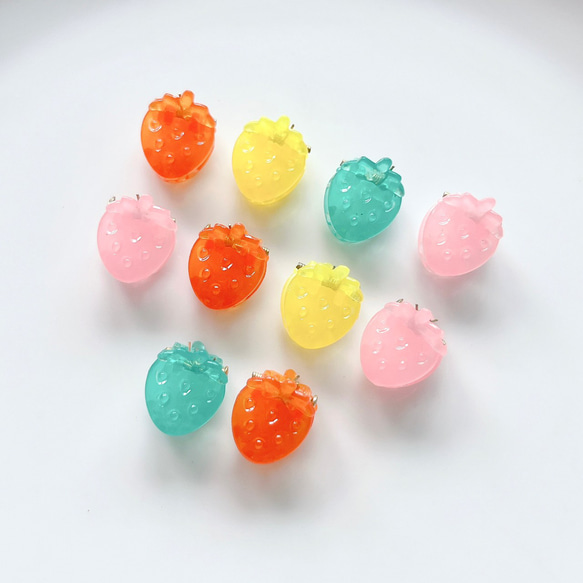 ミニ キッズ いちご 苺 イチゴ ストロベリー ヘアクリップ
