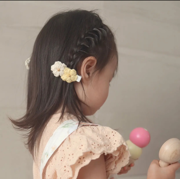 ぷっくりお花のヘアクリップ 2つセット　*やさしい*コットン*ヘアアクセサリー*ベビー*おしゃれ*選べる 1枚目の画像