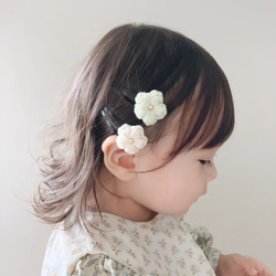 ぷっくりお花のヘアピン 2つセット　*やさしい*コットン*ヘアアクセサリー*ベビー*おしゃれ*選べる*お花 1枚目の画像