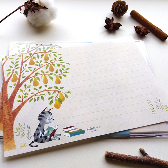 ［和紙 A5サイズ ］“洋梨の木の下で読書する猫”レターセット/宛名ラベル・封かんシール付き 2枚目の画像