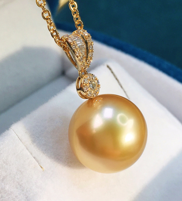 高級】南洋真珠 ダイヤモンド付きペンダントトップk18 ペンダント  