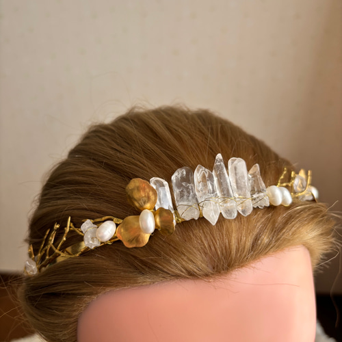 flua 花冠 ヘッドカチューシャ ブライダルアクセサリー flua 花冠 ヘッドドレス カチューシャ ゼクシィ掲載
