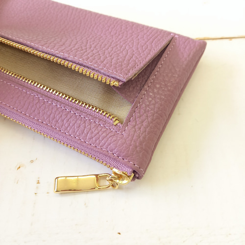 スリムで軽く大容量な長財布(ラベンダー)14枚カードポケット！高級