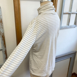 秋季新款❗️成人肋排❤️條紋圖案羅紋高領上衣米色白色（尺寸L） 第8張的照片