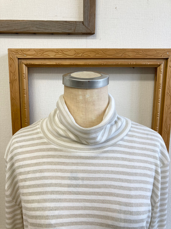秋季新款❗️成人肋排❤️條紋圖案羅紋高領上衣米色白色（尺寸L） 第4張的照片