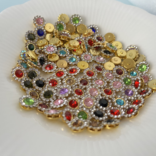 ランダム♡キラキラ花形ビジュー キラキラ/ハンドメイド/素材/材料 