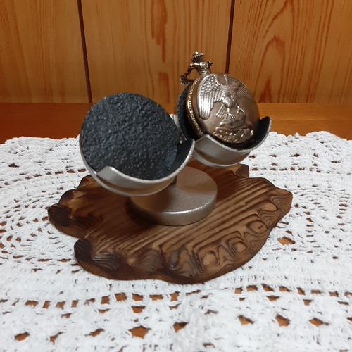 懐中時計スタンド　角度可変式横蓋懐中時計ディスプレイスタンド　ブラック 新作 角度可変式横蓋懐中時計ディスプレイスタンド ブラック | iichi