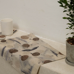 植物拓染草木染餐墊 草木染尤加利葉拓染小桌布雙面隔熱墊餐巾拍照道具 第8張的照片