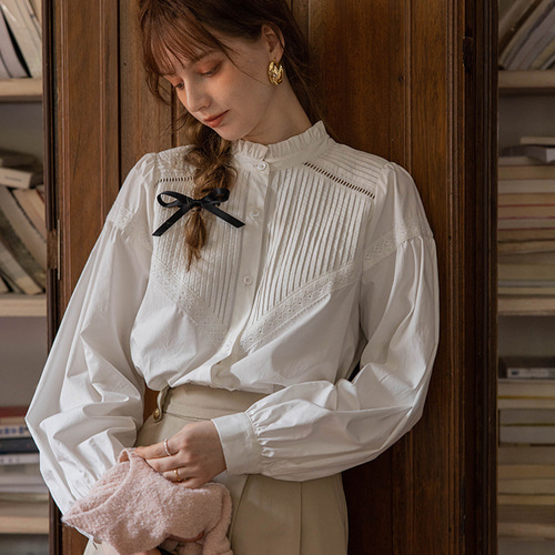 yori ヨリ サラサラ襟付きブラウス36 ホワイト