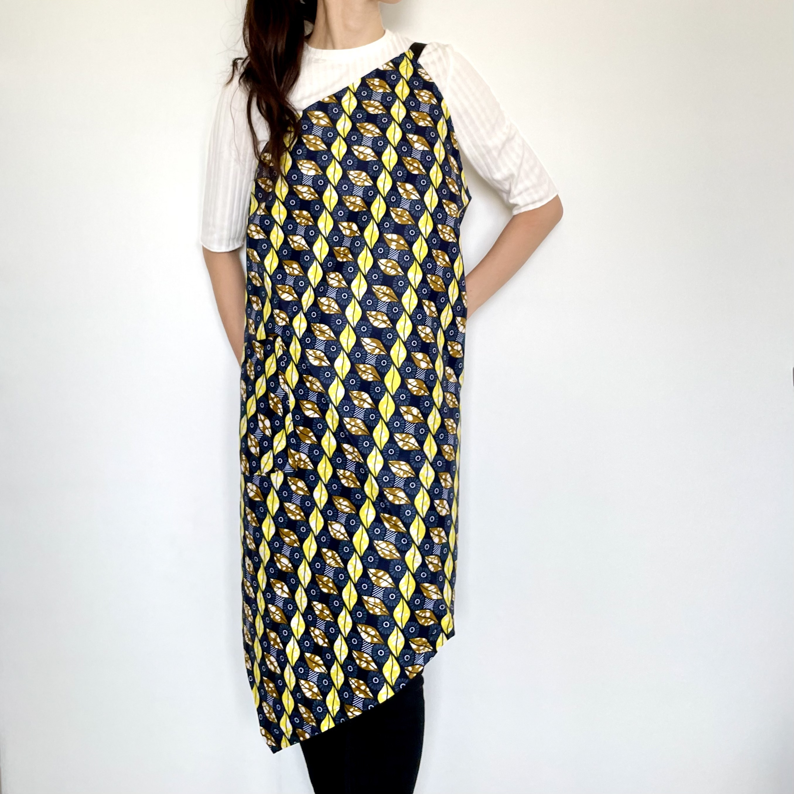 【アフリカ / バティック】ワンショルダーエプロン◆LEAF