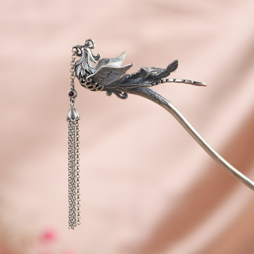 鳳凰の輝きが煌めく、日本の美を象徴する美しいかんざし K071 かんざし