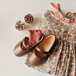 ハンドメイド服に合う子供本革靴　ワンストラップパンプス　レザーシューズ 1枚目の画像