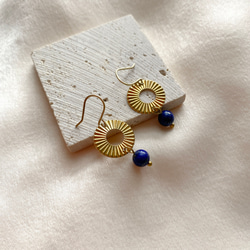 小藍朵 - 青金石 黃銅耳環-可改夾 第1張的照片