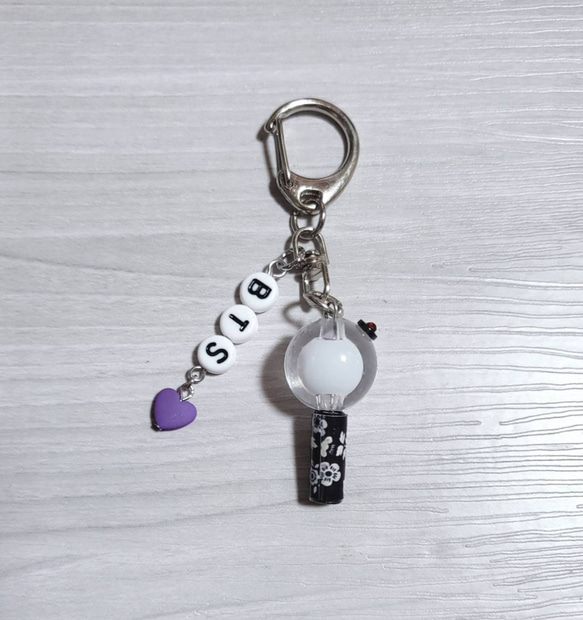 アミボムキーホルダー 螺鈿風ミニアミボムキーホルダー その他アクセサリー pochicoro