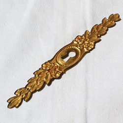 真鍮の鍵穴パーツ ゴールド 2枚目の画像
