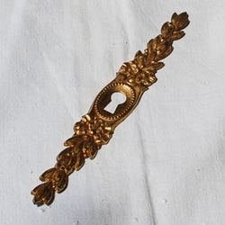 真鍮の鍵穴パーツ ゴールド 1枚目の画像