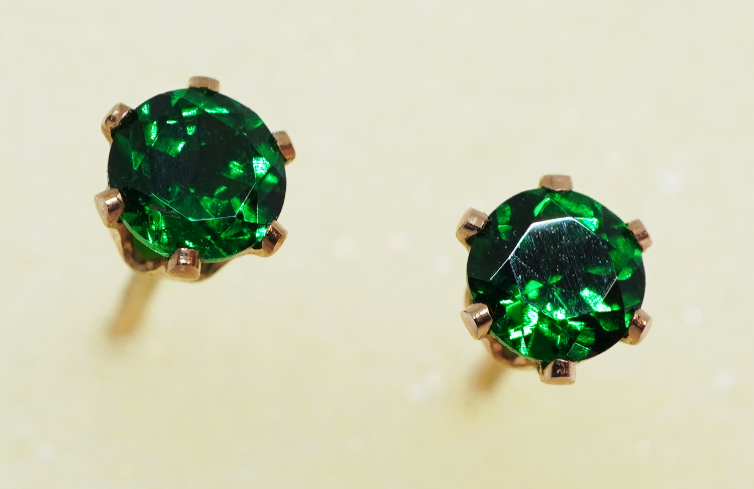 スタージュエリー　グリーンガーネットピアス GREEN GARNET PIERCED EARRINGS(2JP0934)K10 ピアス｜スター