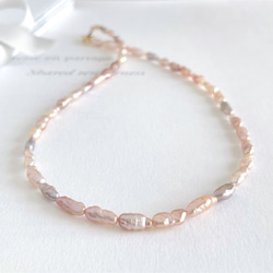 可愛凹凸皺紋淡粉紅色淡水罌粟珍珠項鍊 14KGF 第7張的照片