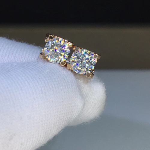 合計1カラット 】輝くモアサナイト ダイヤ ピアス K18PG ピアス 