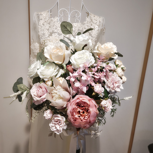 ブーケ•ブートニア 幸せピンクのクラッチブーケ＆ブートニア ブーケ KELLY FLOWER